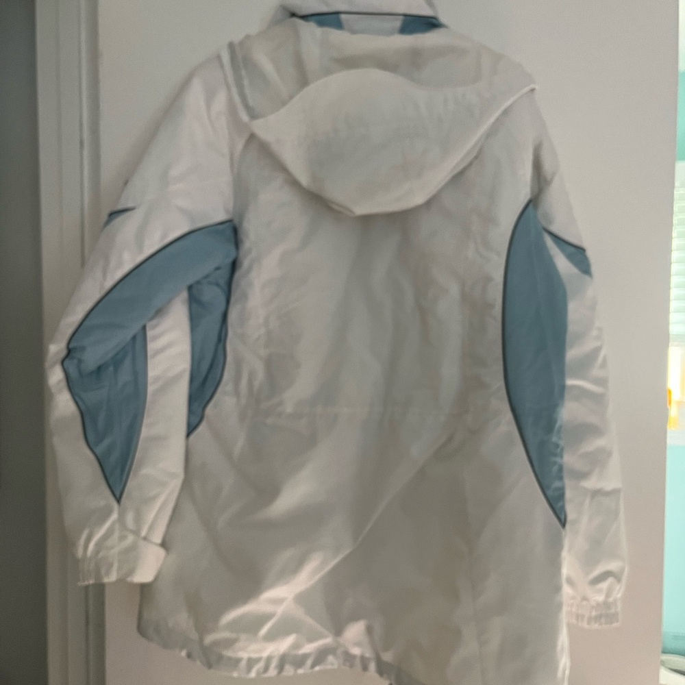 Columbia White and Light Blue Outdoor Jacket - Picture 2 of 2